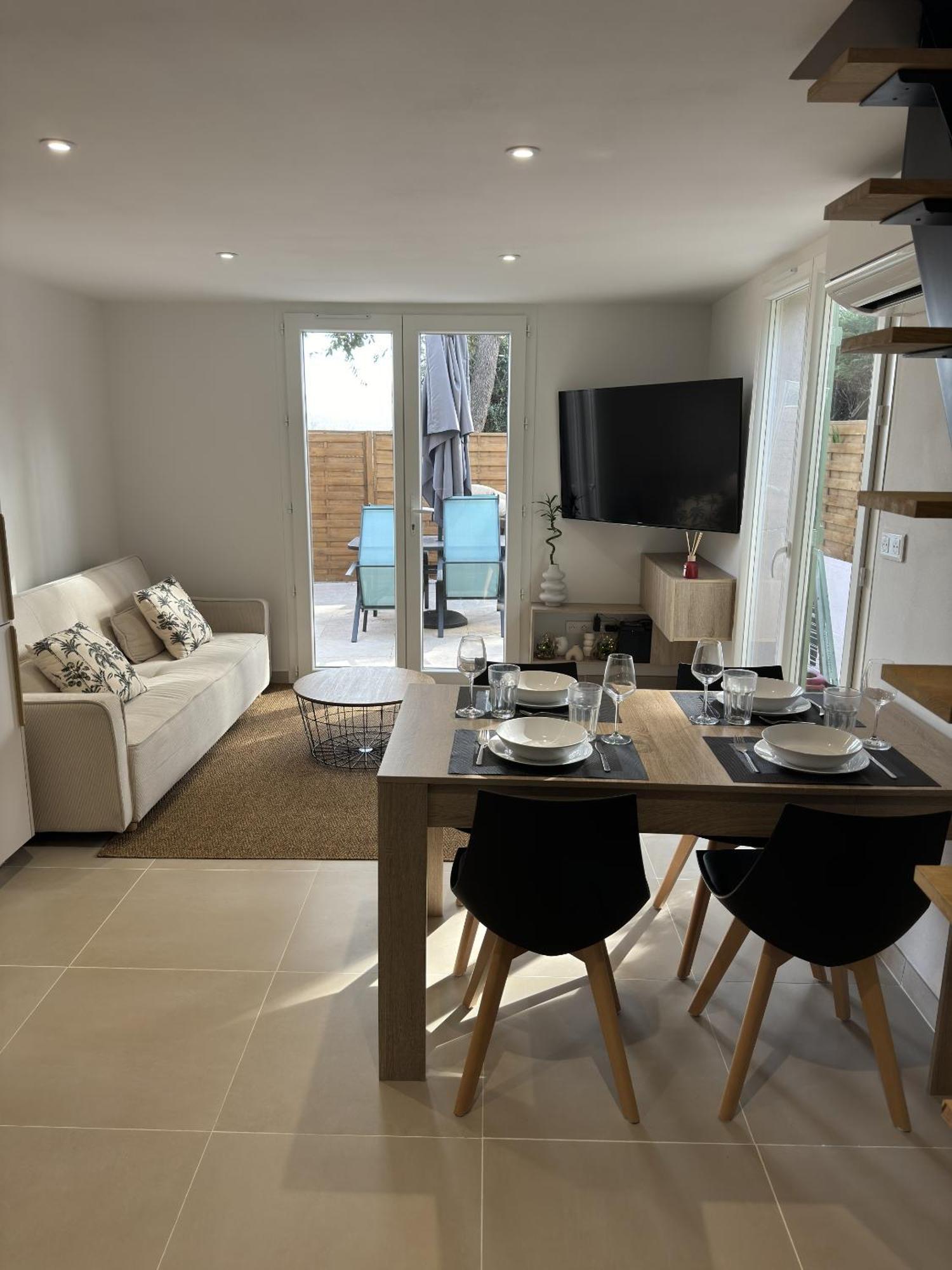 La Maison Provencale Hébergement de vacances Cogolin